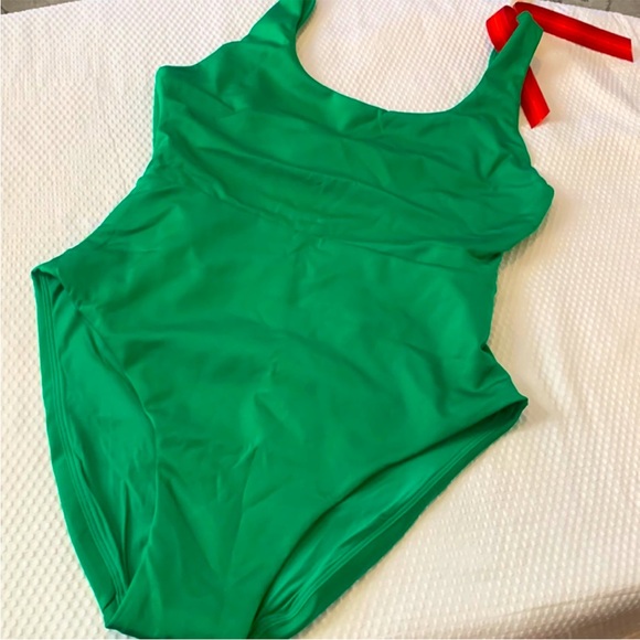 Left on Friday double scoop suit one piece partial open back light green nwot - Picture 1 of 6